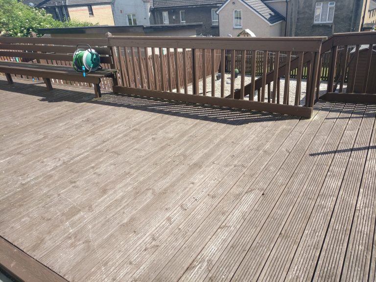 Does composite decking warp in the sun